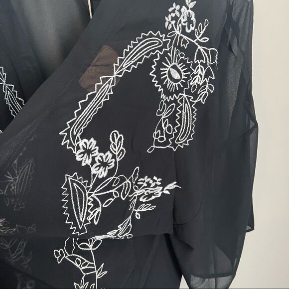 Honey Punch Sheer Embroidered Kimono Womens Medium Black Boho Festival Artsy - Picture 4 of 5